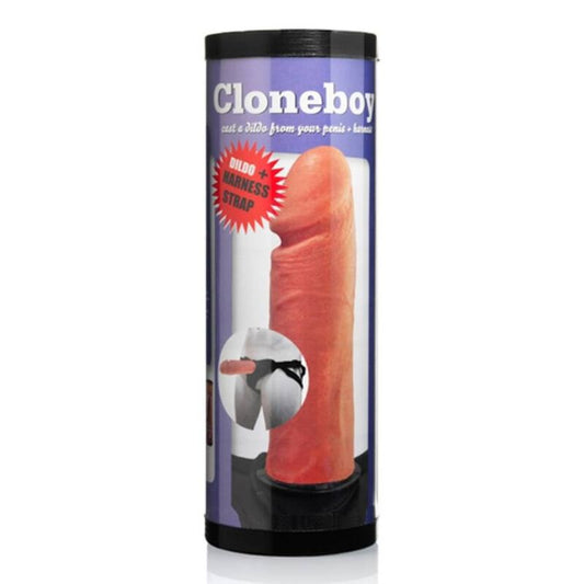 CLONEBOY - DILDO UND HARNESS-GURT